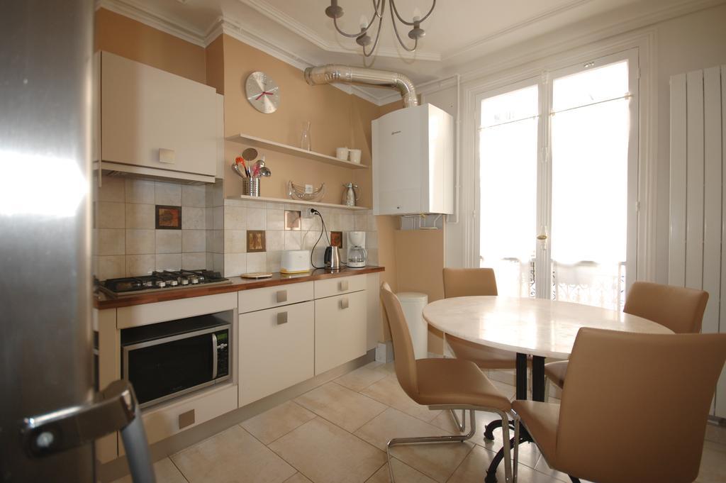 Two-Bedroom Apartment Champs-Elysees باريس المظهر الخارجي الصورة